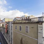 Classic Tagus River View By Lovelystay *
